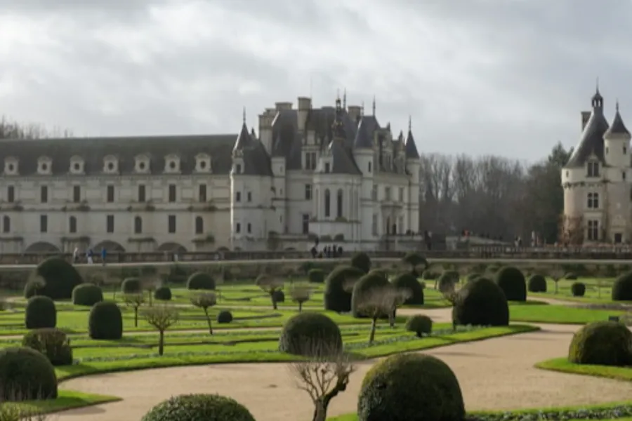 Prague to Paris: 12-Day Private Castles & Alps Tour 2