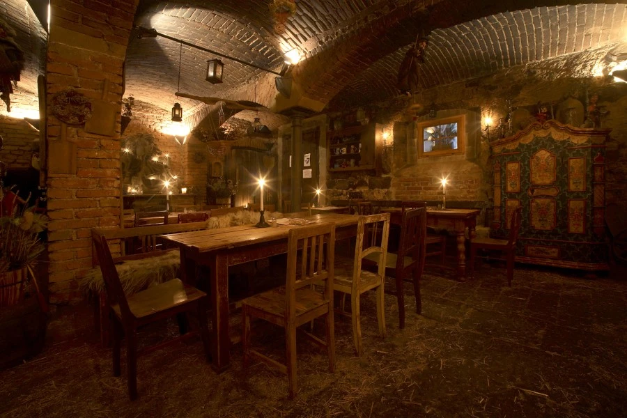Prague Medieval Banquet with Unlimited Drinks & Transport 2