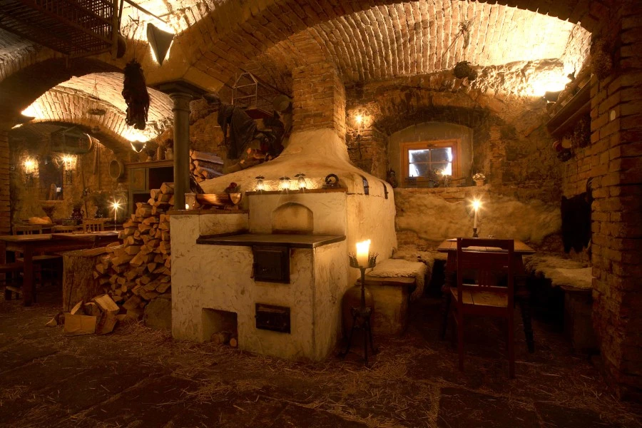 Prague Medieval Banquet with Unlimited Drinks & Transport 4