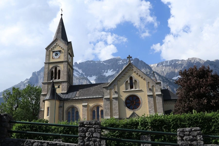 7-Day Private Prague, Český Krumlov & Dachstein Alps Tour 6