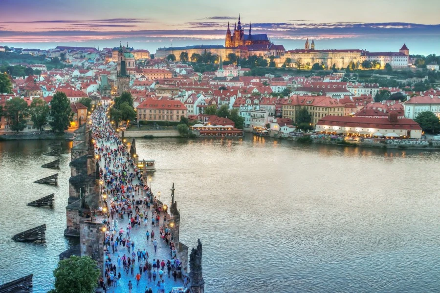 Romantic Prague Weekend for Couples 8