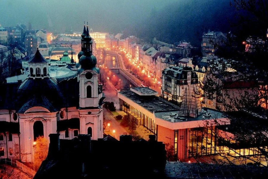 Romantic Prague Weekend for Couples 16