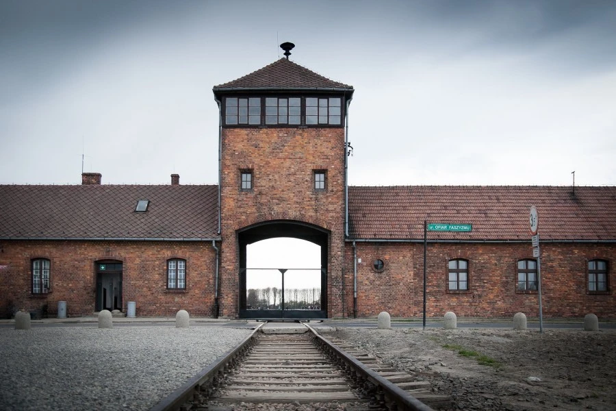 Auschwitz-Birkenau & Kraków Private Day Trip from Prague 3