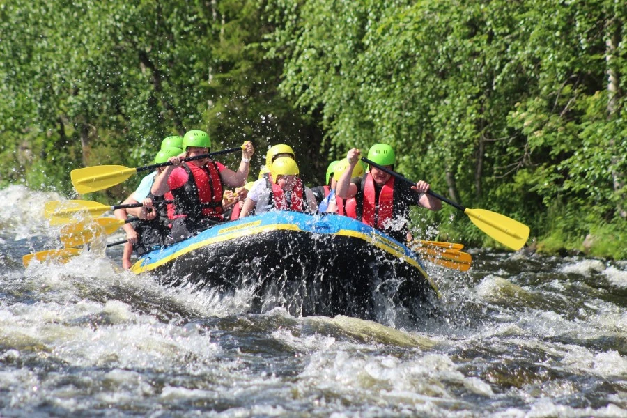 White-Water Rafting Experience in Prague 1