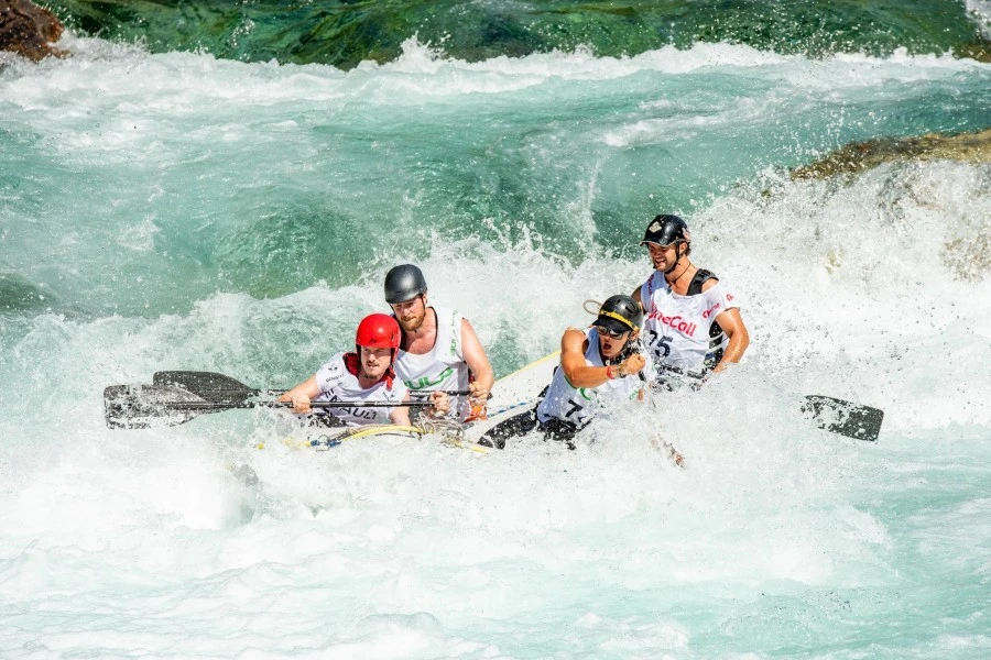 White-Water Rafting Experience in Prague 4