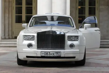 Private Tour: Limousine and Candlelight Dinner