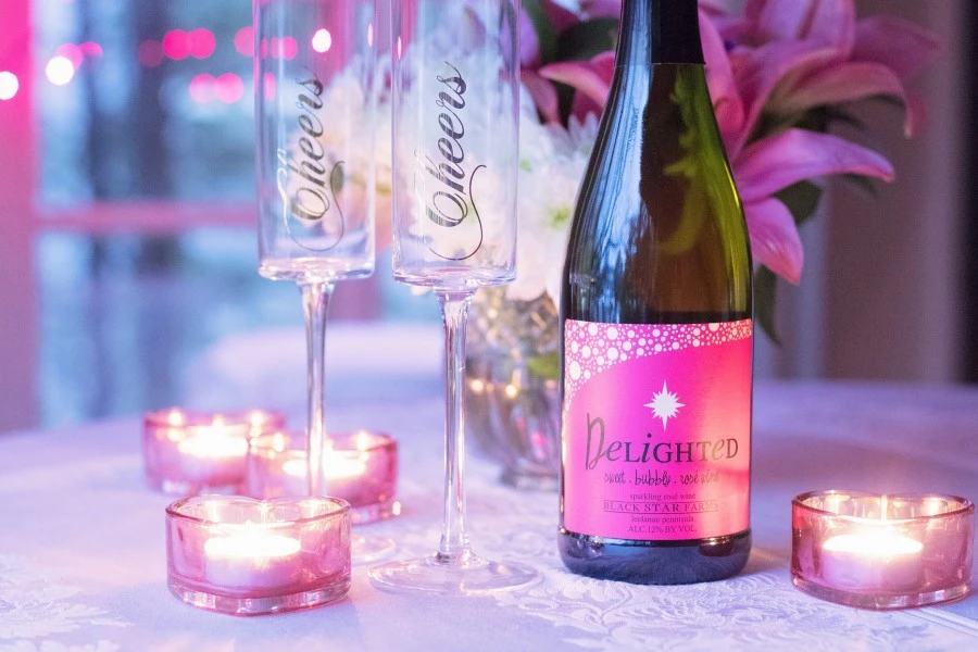 Private Candlelight Dinner & Limousine Ride in Prague 4