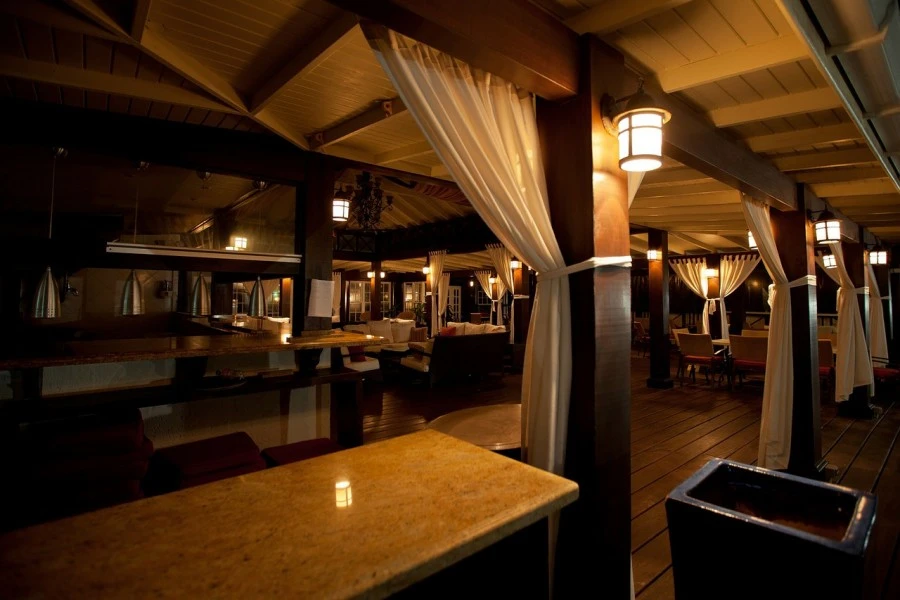 Private Candlelight Dinner & Limousine Ride in Prague 5
