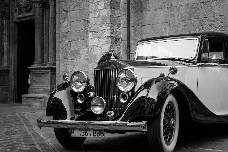 Romantic Spa & Vintage Car Experience for Couples 4