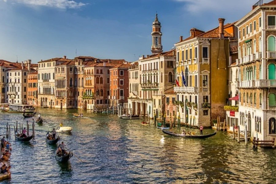 Prague to Venice: 9-Day Private Tour Through 5 Countries 2