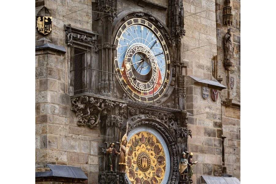 Private Old Town Hall & Astronomical Clock VIP Tour 3